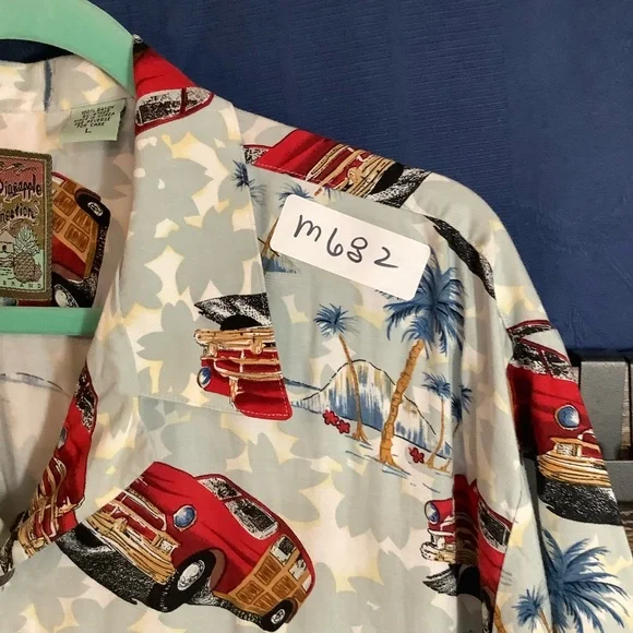 VTG Pineapple Connection men’s‎ Hawaiian shirt. - Picture 8 of 8